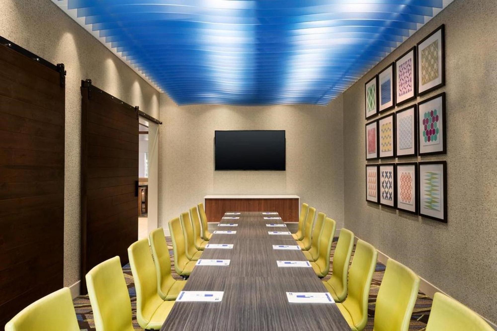 Holiday Inn Express & Suites - Miramar By Ihg Екстериор снимка